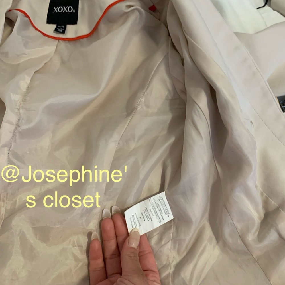 XOXO Cream Blazer Lightweight Sheen